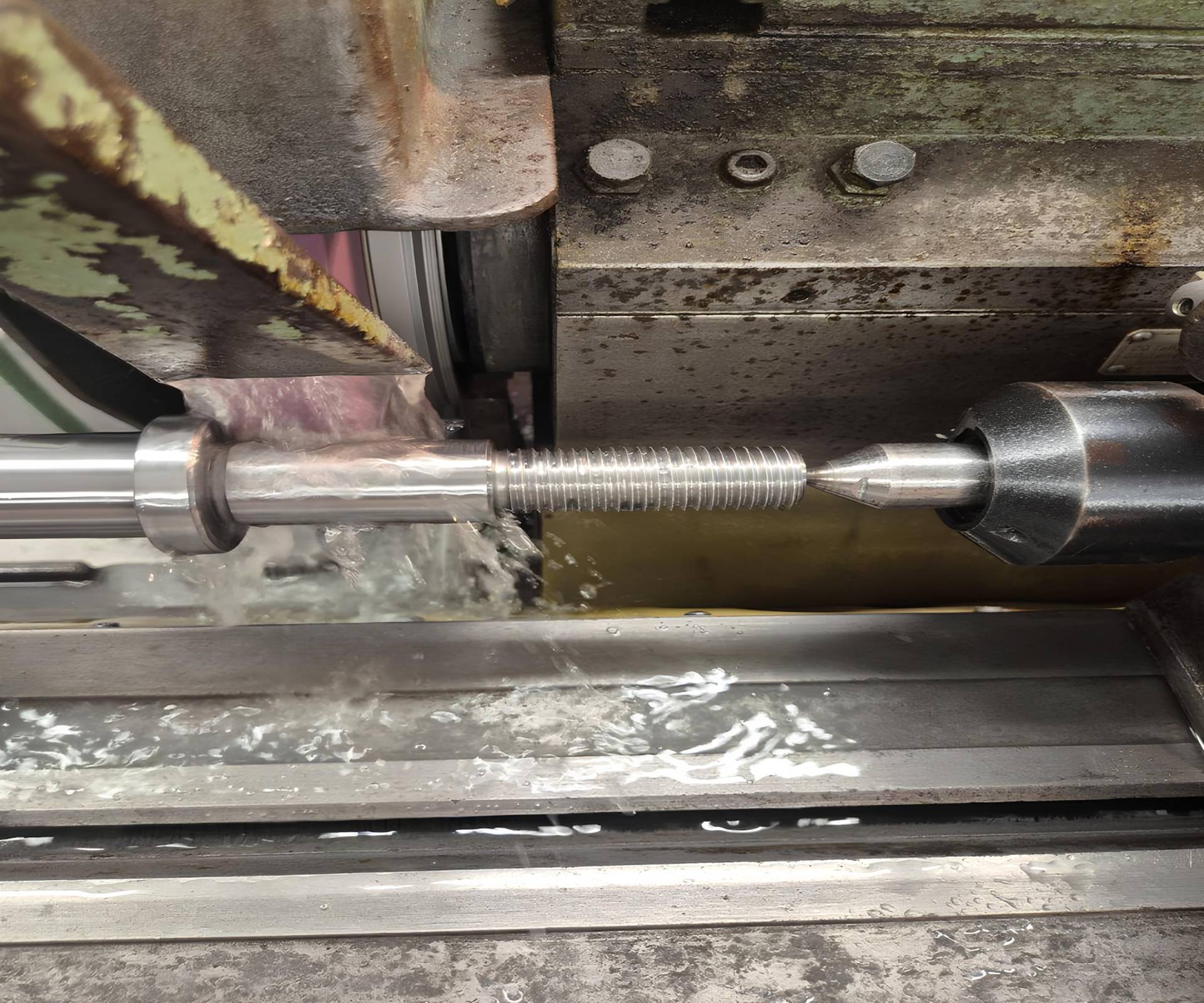 3.1 1 Metallbearbeitung nach Maß – Drehen, Fräsen, Bohren & Schleifen